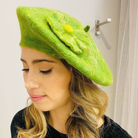 Beret Hat - Picture 2 of 5